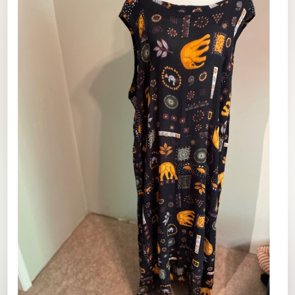 PS Classic Black Maxi Dress - Picture 4 of 5